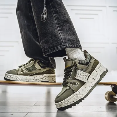 Thick Sole Men's Skateboard Shoes